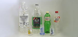 ペットボトルの酒類の写真