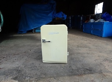 市で収集しない保冷保温庫（冷媒機能付）の写真