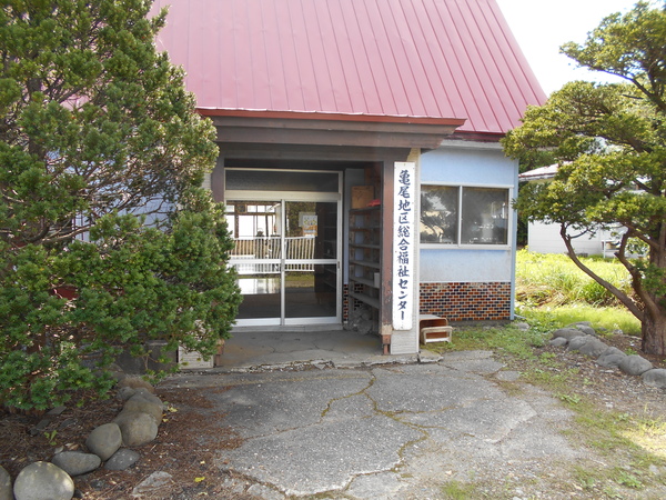 投票所入口の画像