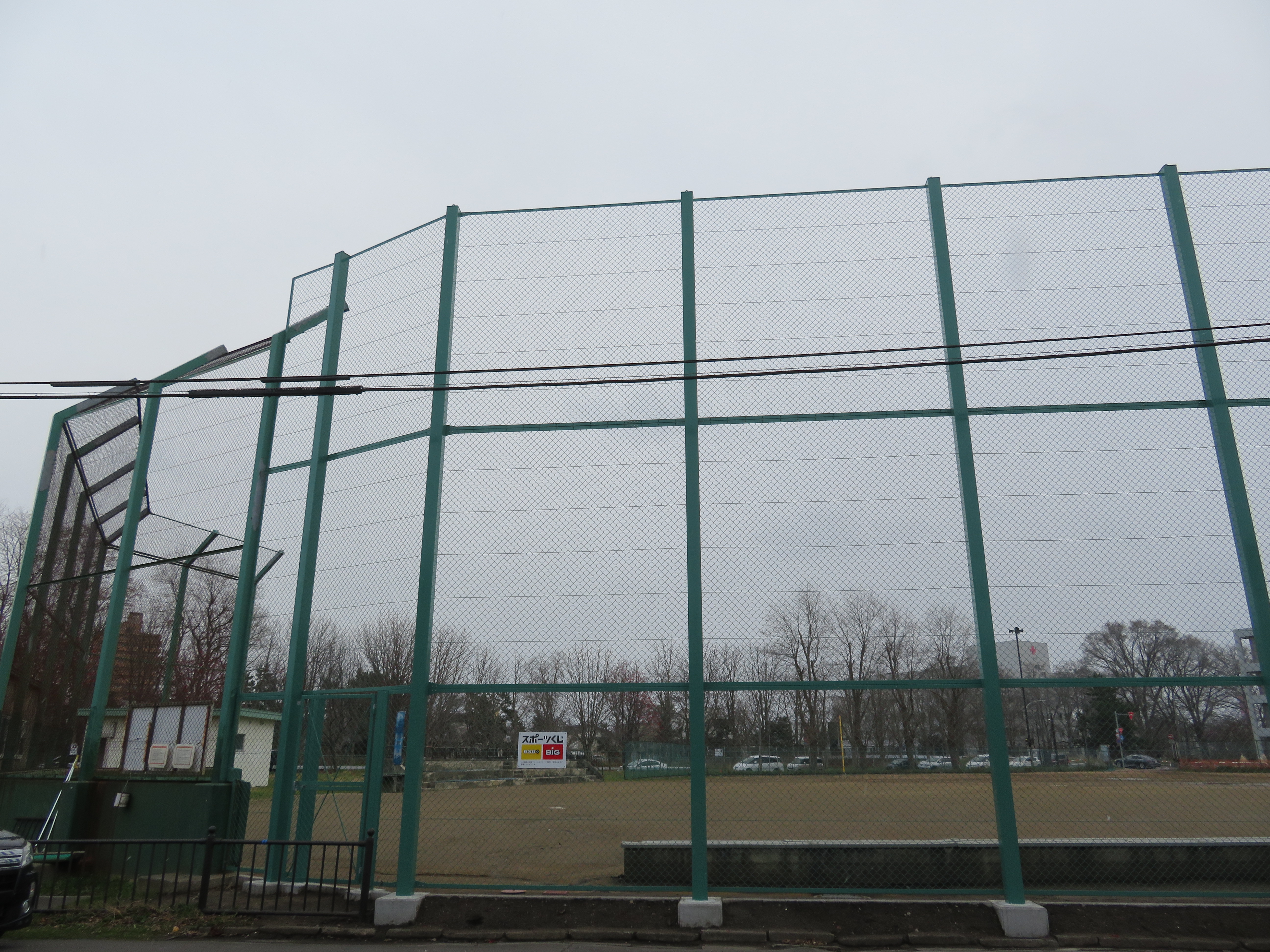 新川公園野球場新設フェンス
