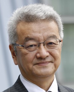 伊藤隆敏氏
