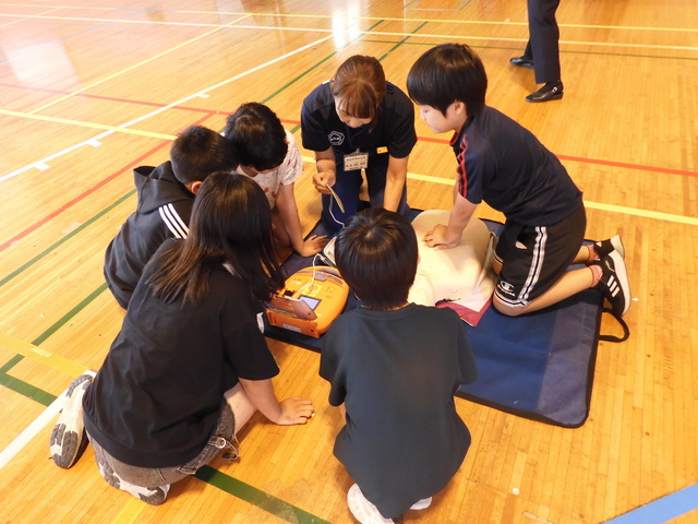 胸骨圧迫 胸骨圧迫