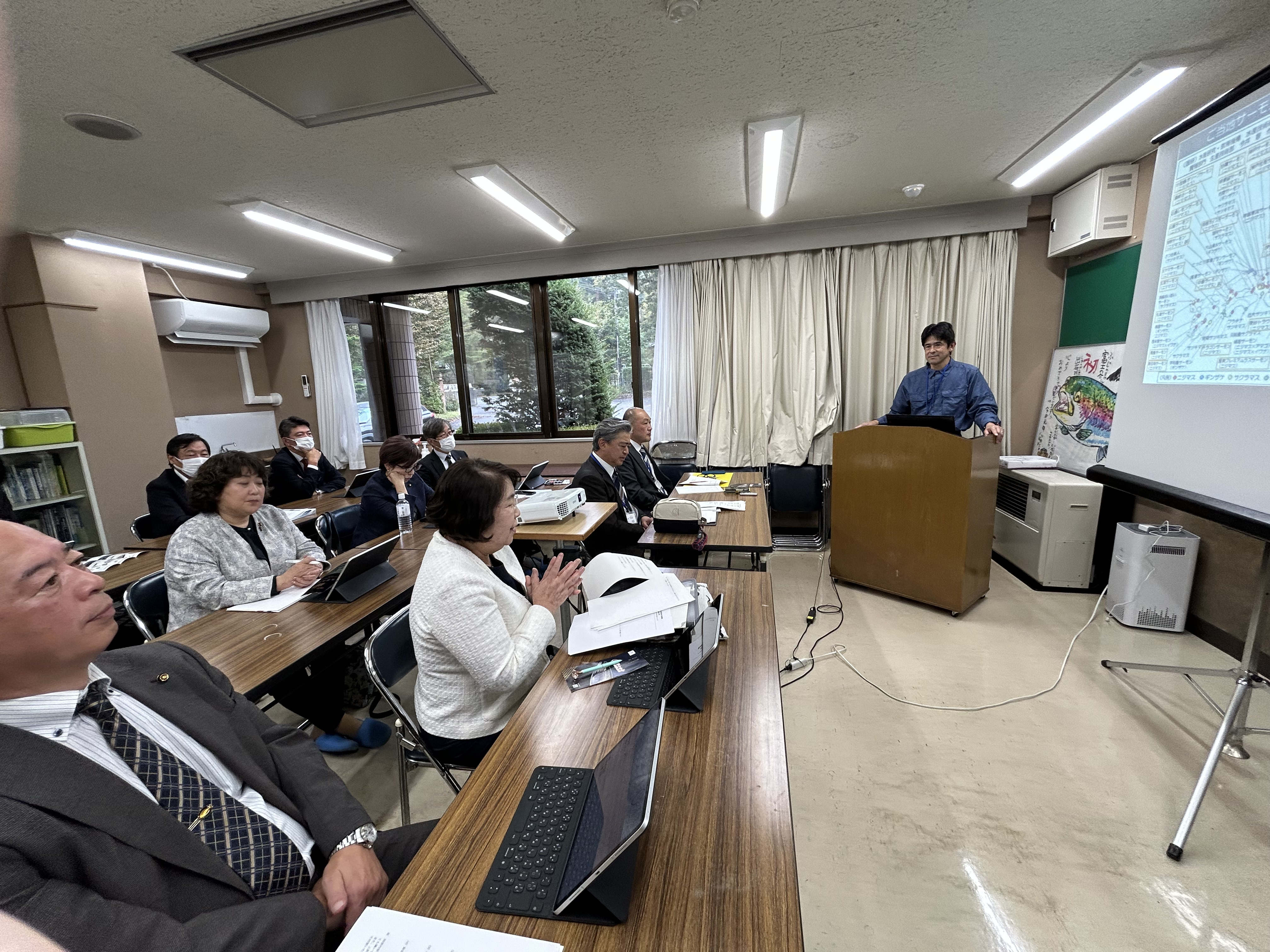 山梨県忍野村調査