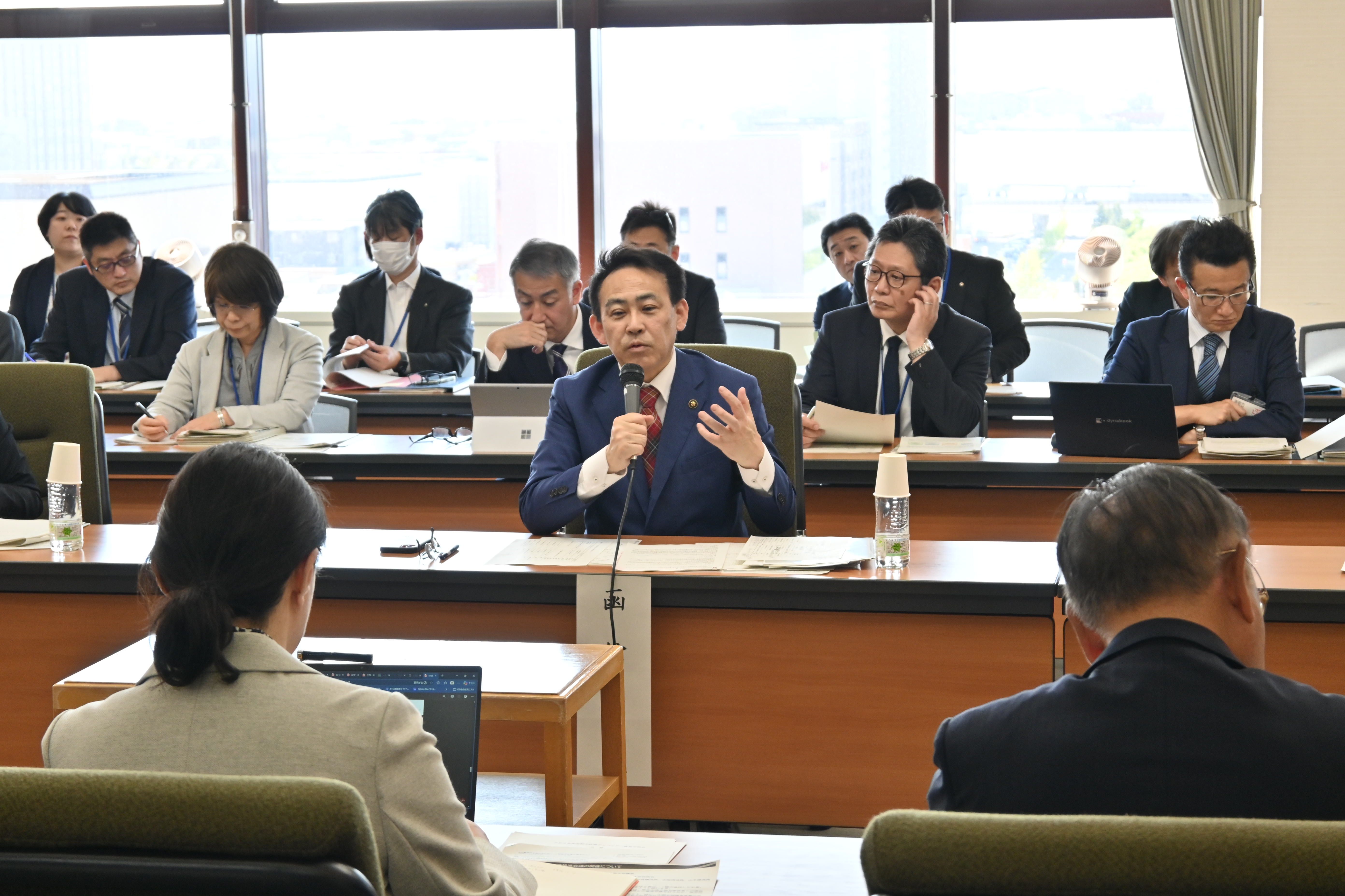 市長進行写真